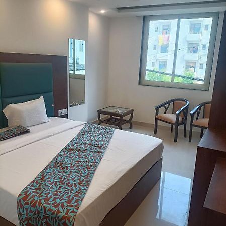 Hotel Tark Inn Near Igi Airport Ню Делхи Екстериор снимка