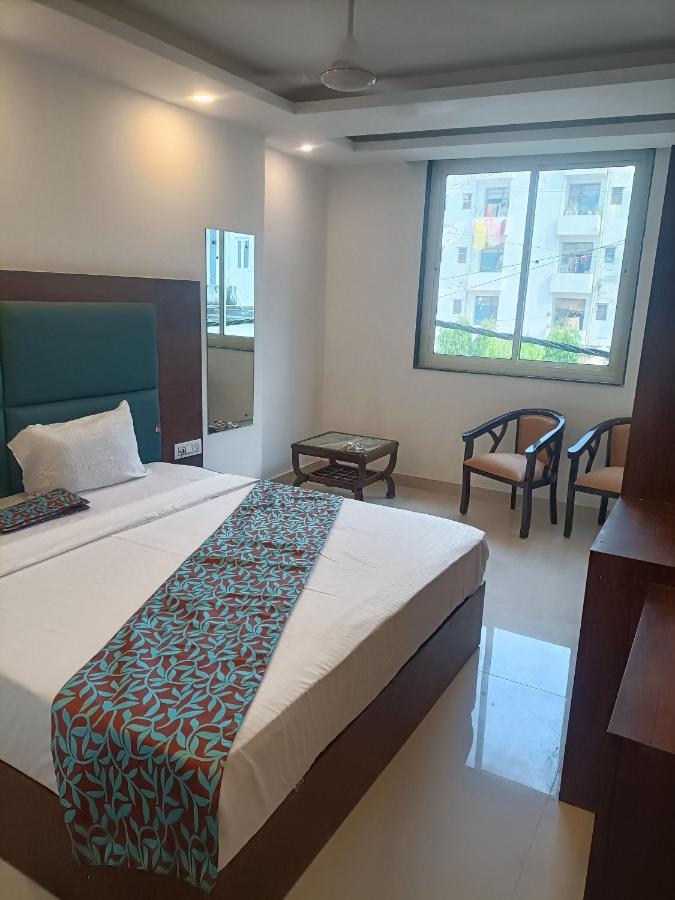 Hotel Tark Inn Near Igi Airport Ню Делхи Екстериор снимка