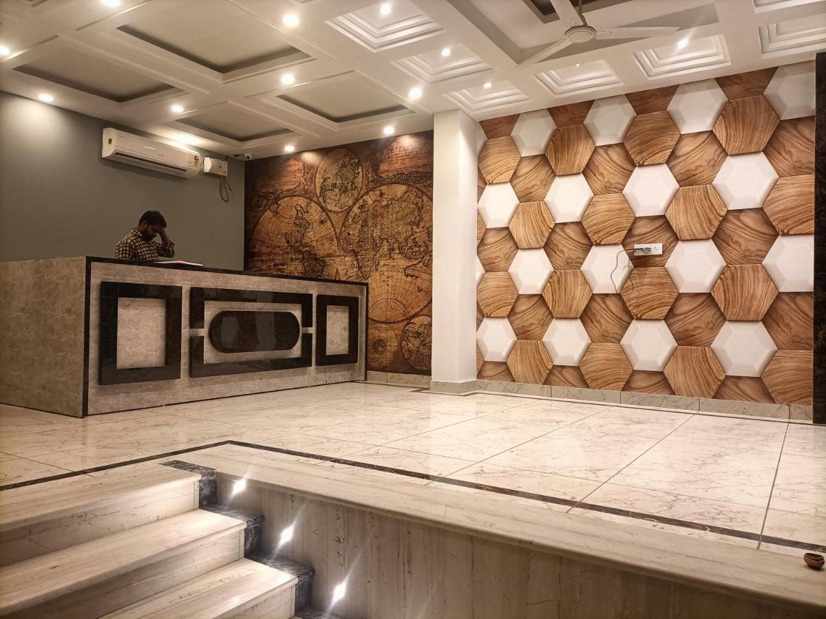 Hotel Tark Inn Near Igi Airport Ню Делхи Екстериор снимка