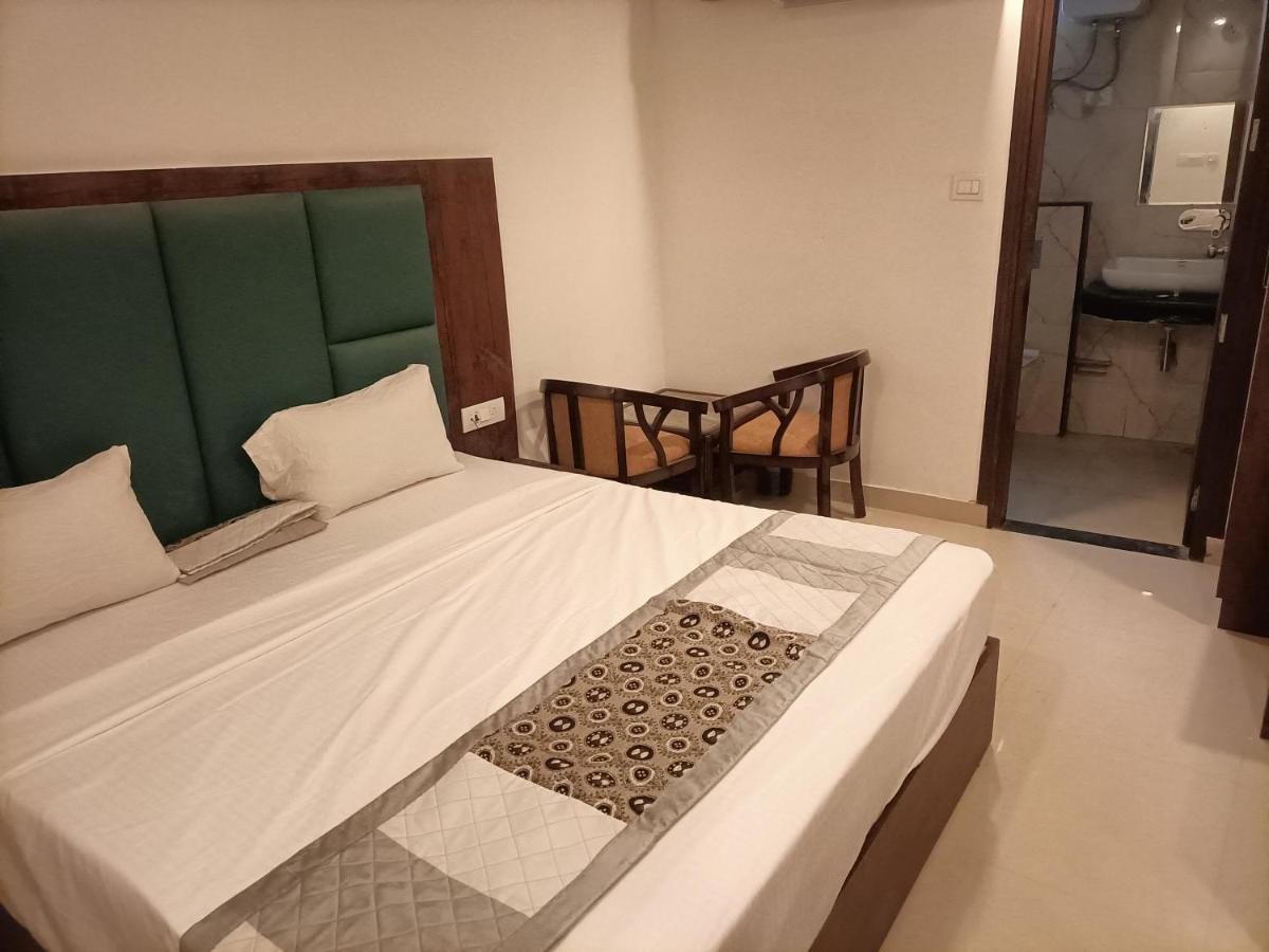 Hotel Tark Inn Near Igi Airport Ню Делхи Екстериор снимка